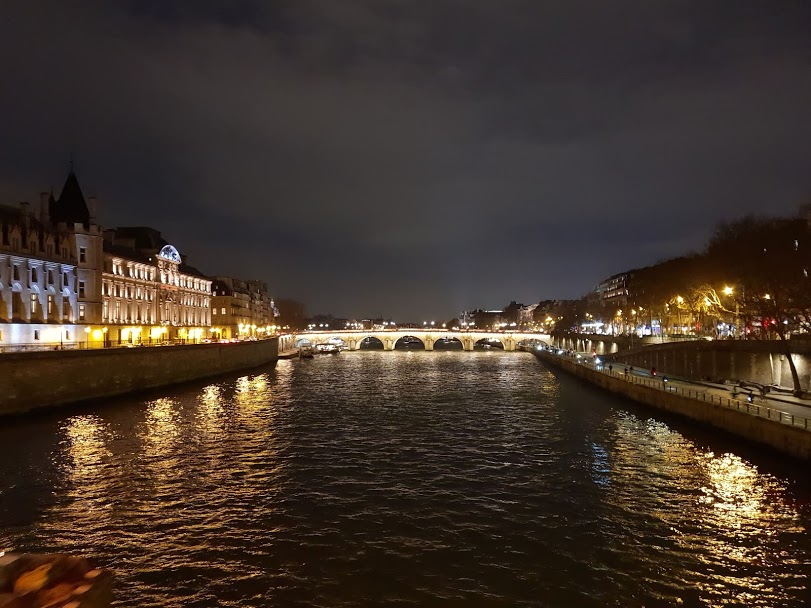 seine at night